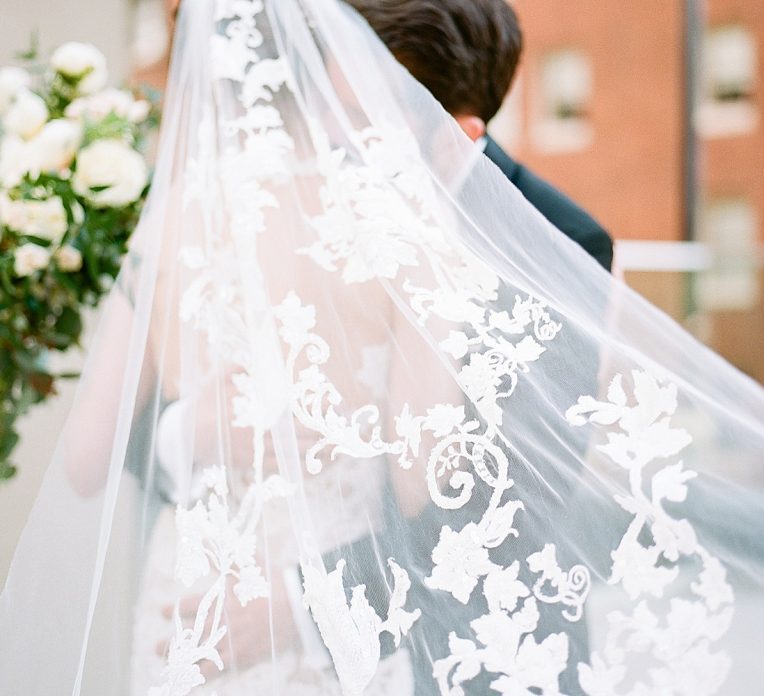 Lauren Renee Photography - Pittsburgh Wedding Photographer & Burgh Brides Vendor Guide Member