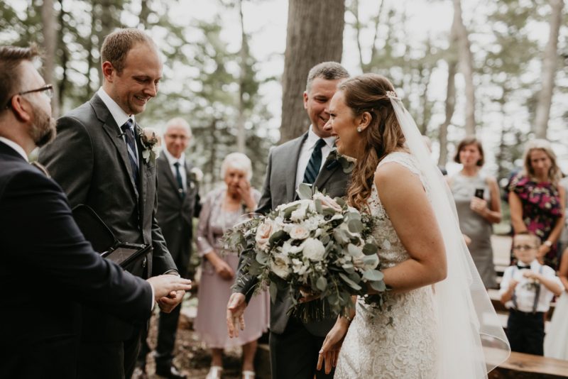 Rustic Chic Seven Springs Pittsburgh Wedding. For more wedding inspiration, visit burghbrides.com!