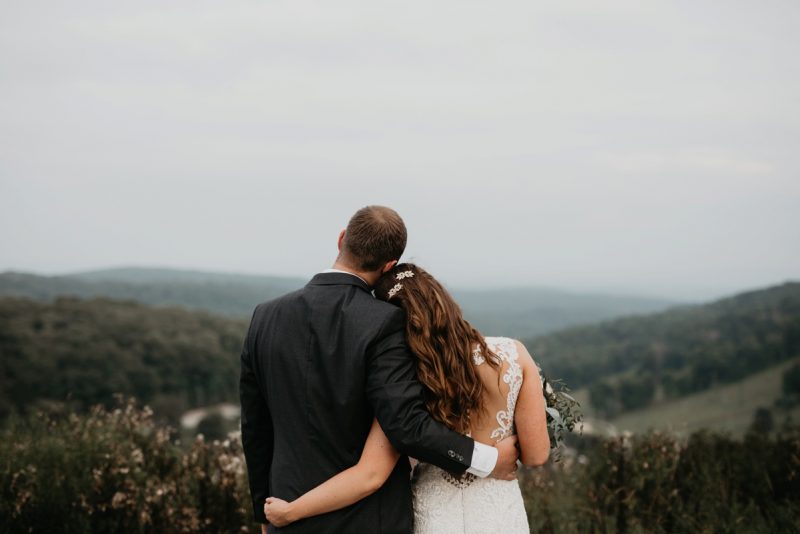 Rustic Chic Seven Springs Pittsburgh Wedding. For more wedding inspiration, visit burghbrides.com!