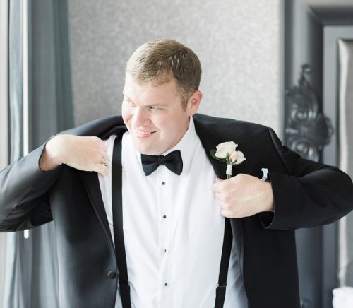 Timeless Navy Blue and White PNC Park Wedding. For more wedding inspiration, visit burghbrides.com!
