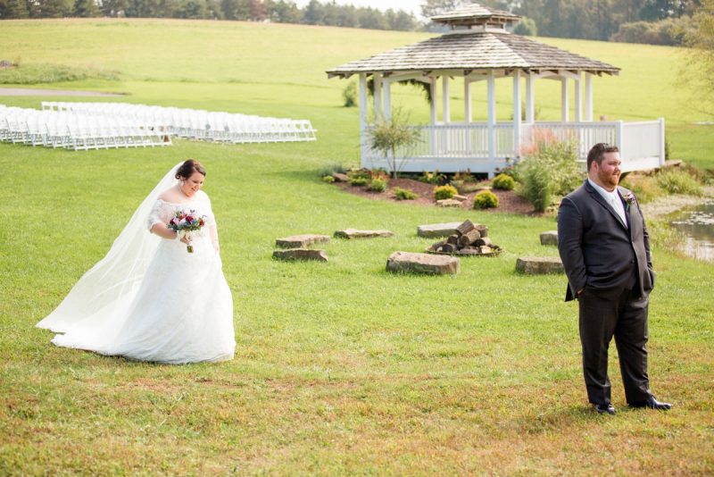 Vintage Fall Wedding at the White Barn. For more vintage wedding ideas, visit burghbrides.com!