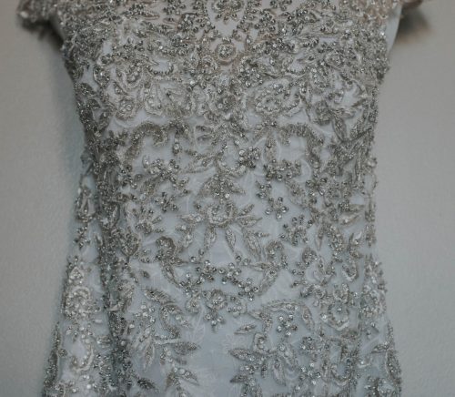 Traditional Renaissance Hotel Wedding with a Touch of Glam. For more ballroom wedding ideas, visit burghbrides.com!
