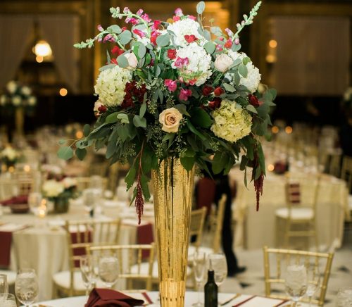 Warm Burgundy & Gold Pennsylvanian Wedding. For more luxury wedding ideas, visit burghbrides.com!