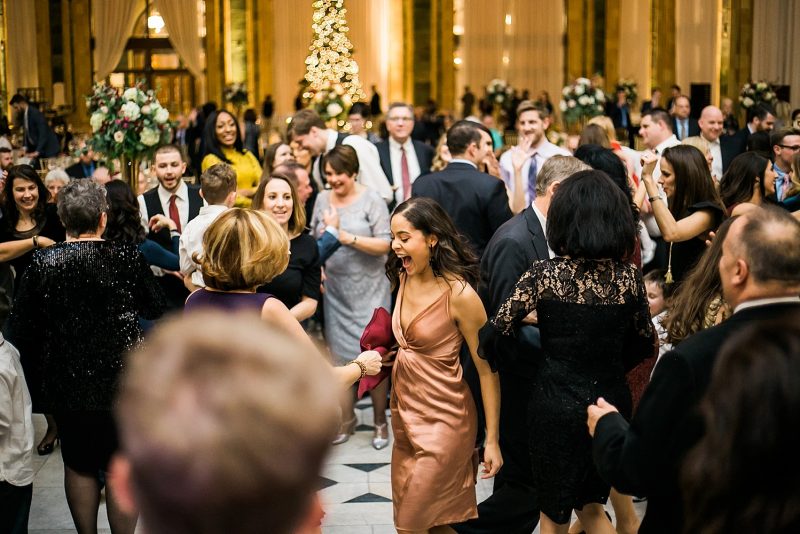 Warm Burgundy & Gold Pennsylvanian Wedding. For more luxury wedding ideas, visit burghbrides.com!