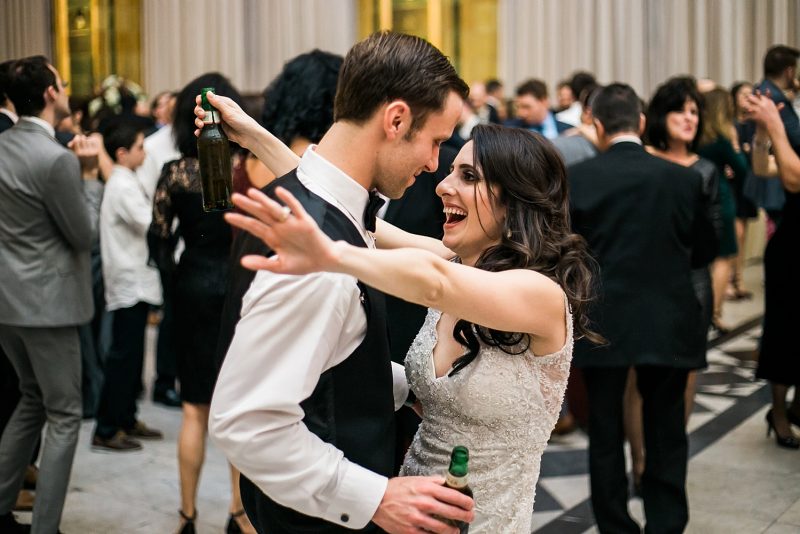 Warm Burgundy & Gold Pennsylvanian Wedding. For more luxury wedding ideas, visit burghbrides.com!