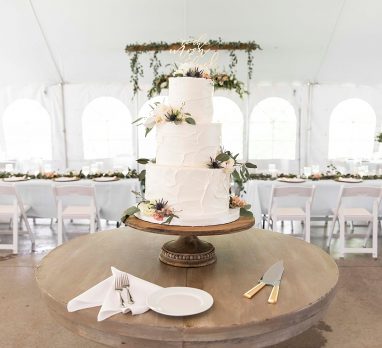 The Most Drool-Worthy Pittsburgh Wedding Cakes from 2019!