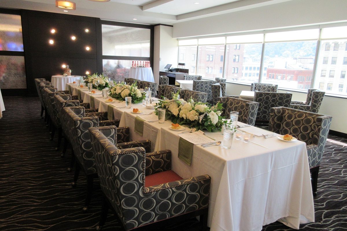 rivers club pittsburgh dress code Moody & Chic Rivers Club Wedding - Burgh Brides