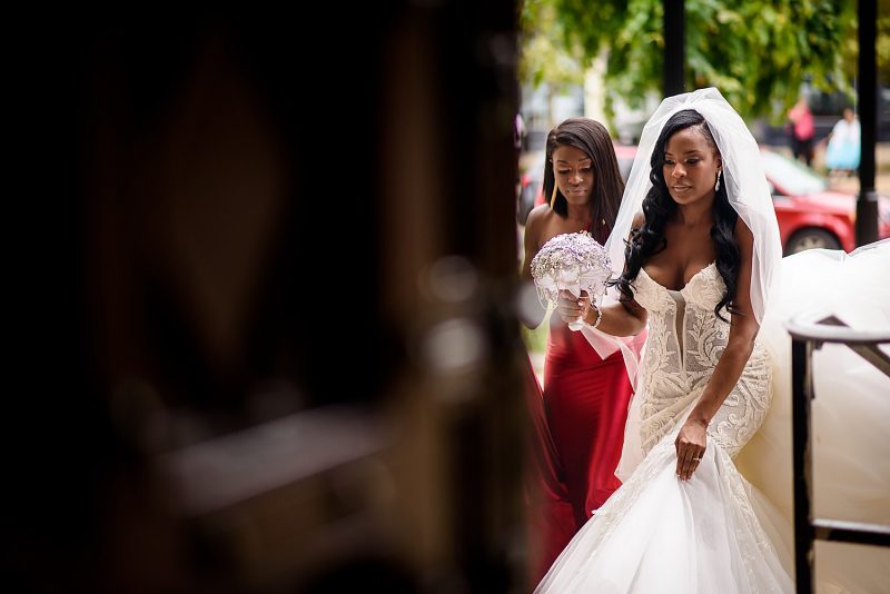 Glamorous Cultural Wedding at the Carnegie Museum. For more luxury wedding ideas, visit burghbrides.com!