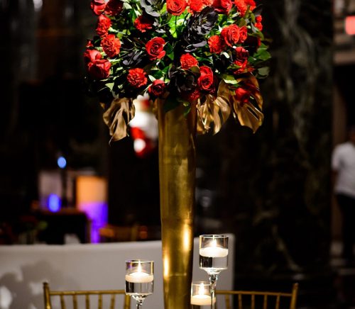 Glamorous Cultural Wedding at the Carnegie Museum. For more luxury wedding ideas, visit burghbrides.com!