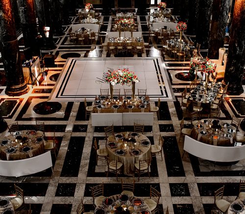 Glamorous Cultural Wedding at the Carnegie Museum. For more luxury wedding ideas, visit burghbrides.com!
