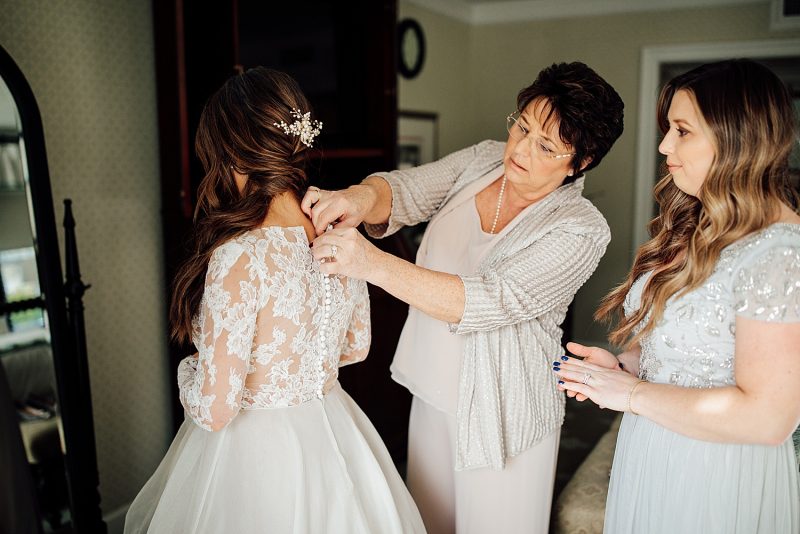 Wintery Woodlands Omni Bedford Springs Wedding. For more winter wedding ideas, visit burghbrides.com!