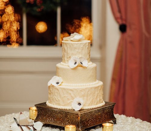 Wintery Woodlands Omni Bedford Springs Wedding. For more winter wedding ideas, visit burghbrides.com!