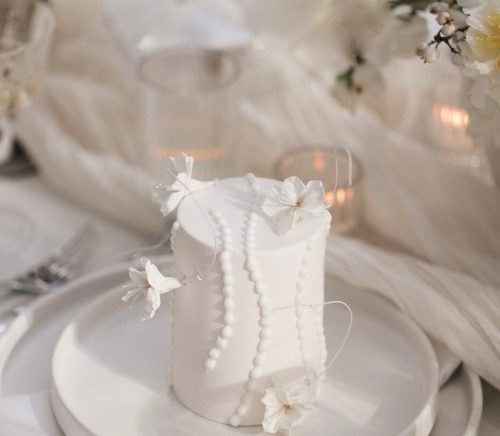 Alex Robba Cake | Pittsburgh Wedding Cake Baker | Burgh Brides