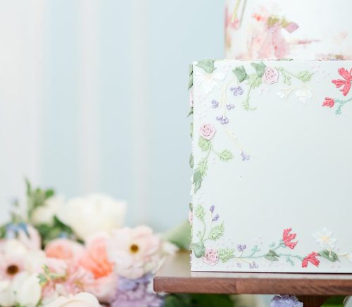 Alex Robba Cake | Pittsburgh Wedding Cake Baker | Burgh Brides
