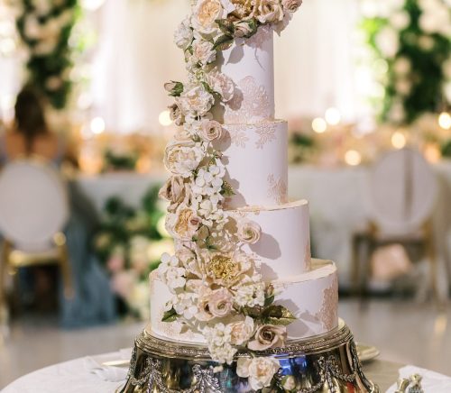 Alex Robba Cake | Pittsburgh Wedding Cake Baker | Burgh Brides