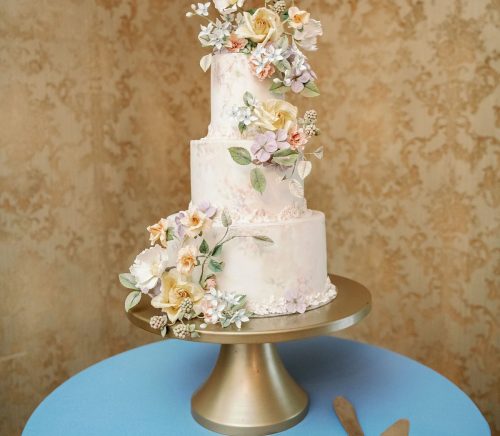 Alex Robba Cake | Pittsburgh Wedding Cake Baker | Burgh Brides