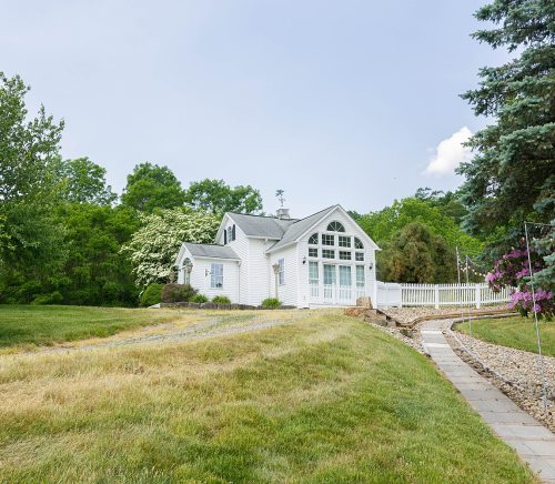 Sparrow Hill Venue | Pittsburgh Wedding Venue | Burgh Brides
