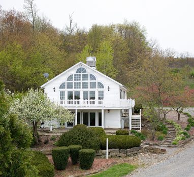 Sparrow Hill Venue - Pittsburgh Wedding Venue & Burgh Brides Vendor Guide Member