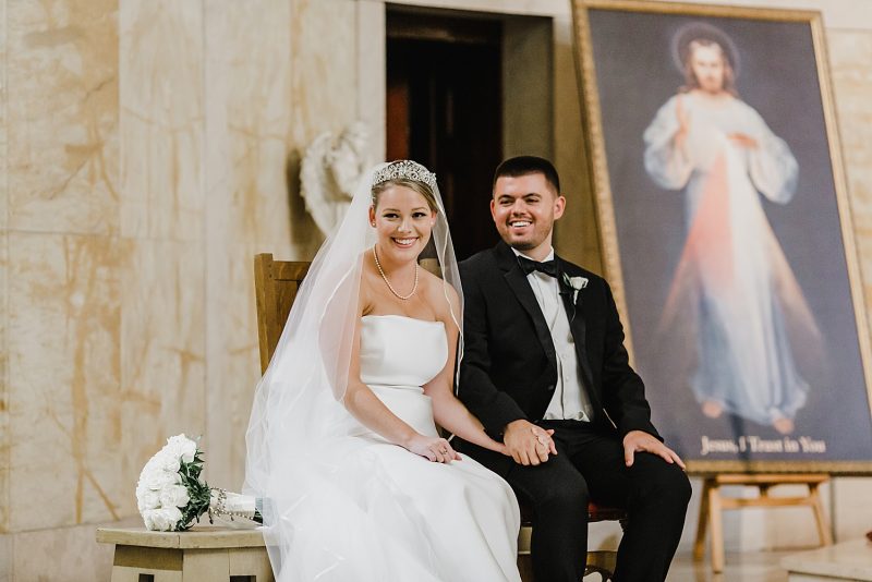Timeless Black & White Wedding at Southpointe Golf Club. For more classic wedding ideas, visit burghbrides.com!