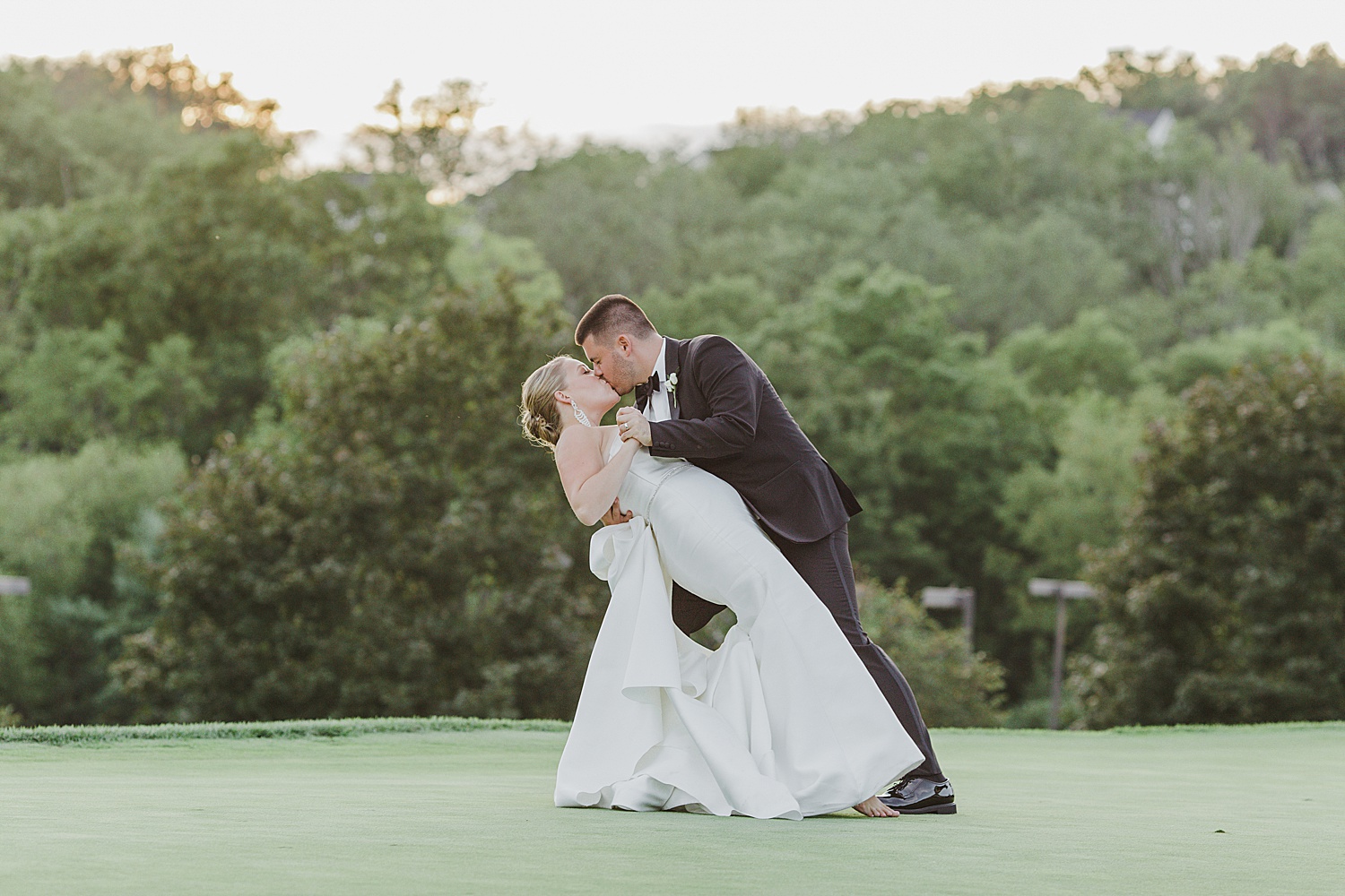 Timeless Black & White Wedding at Southpointe Golf Club