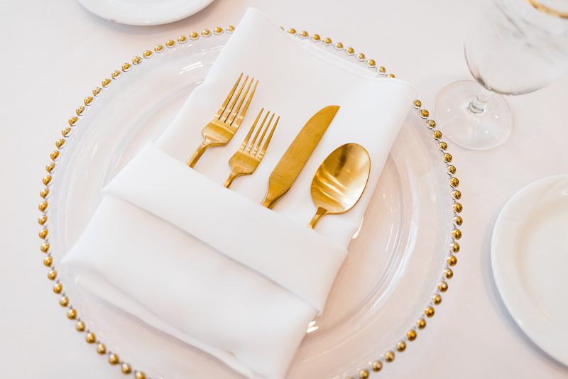 Clean & Classic Valley Brook Country Club Wedding. For more classic wedding ideas, visit burghbrides.com!