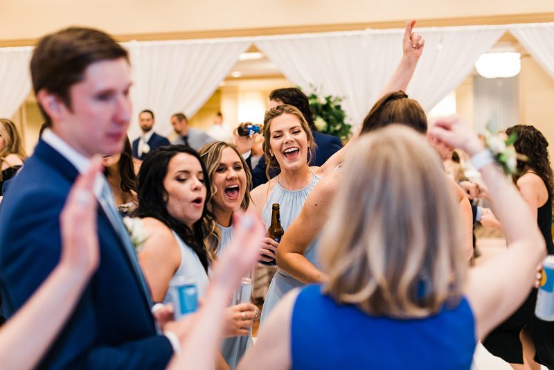 Clean & Classic Valley Brook Country Club Wedding. For more classic wedding ideas, visit burghbrides.com!