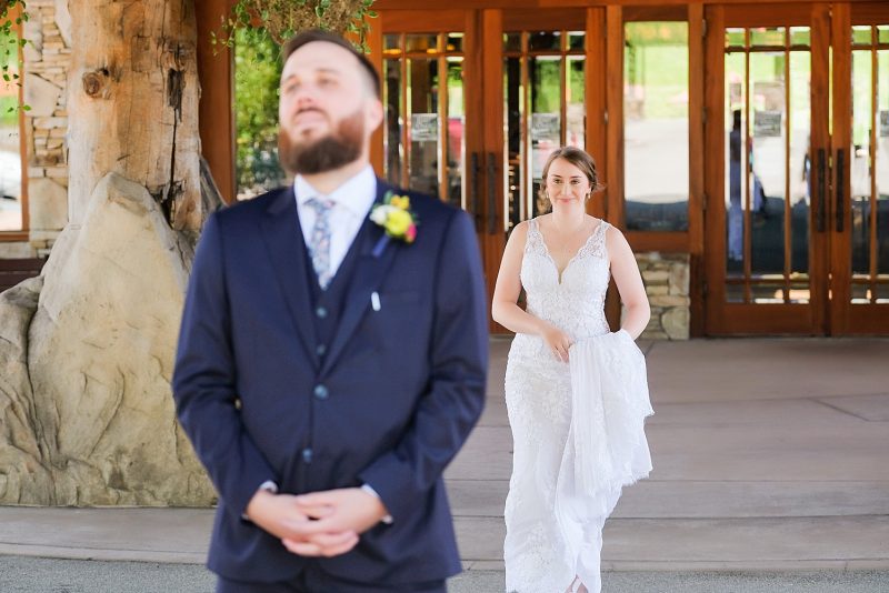 Seven Springs Wedding with Bold Colors. For more colorful wedding ideas, visit burghbrides.com!