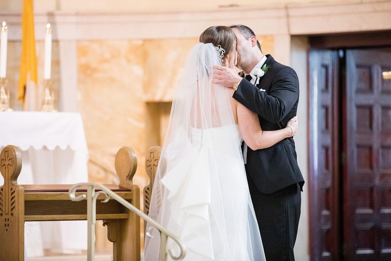 Modern Monochromatic Wedding at the Wintergarden at PPG Place. For more modern wedding ideas, visit burghbrides.com!