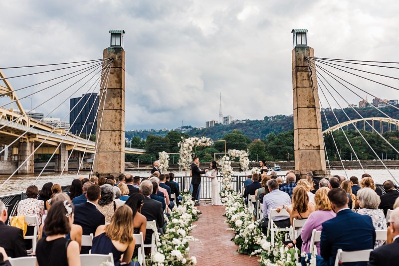 Luxe Art Deco Downtown Pittsburgh Wedding. For more modern wedding ideas, visit burghbrides.com!