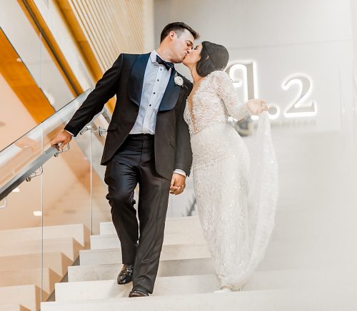 Luxe Art Deco Downtown Pittsburgh Wedding. For more modern wedding ideas, visit burghbrides.com!