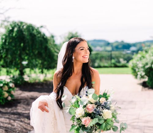 Classic Pittsburgh Inspired Wedding at Twelve Oaks Mansion. For more timeless wedding ideas, visit burghbrides.com!