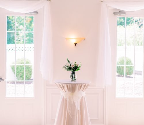 Classic Pittsburgh Inspired Wedding at Twelve Oaks Mansion. For more timeless wedding ideas, visit burghbrides.com!