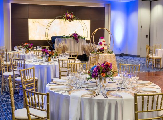DoubleTree Hilton Downtown Pittsburgh | Pittsburgh Wedding Venue | Burgh Brides
