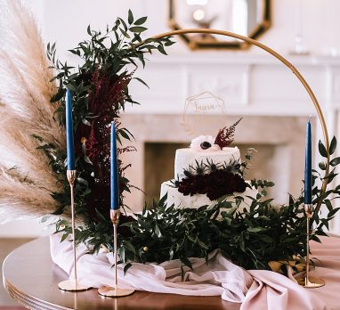 Boho Glam Wedding at Williams Golf & Country Club. For more fall wedding ideas, visit burghbrides.com!