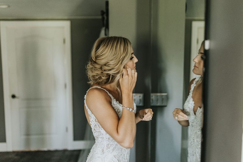 Willowbrook Wedding with Intimate Touches | Burgh Brides | Oakwood Photo + Video