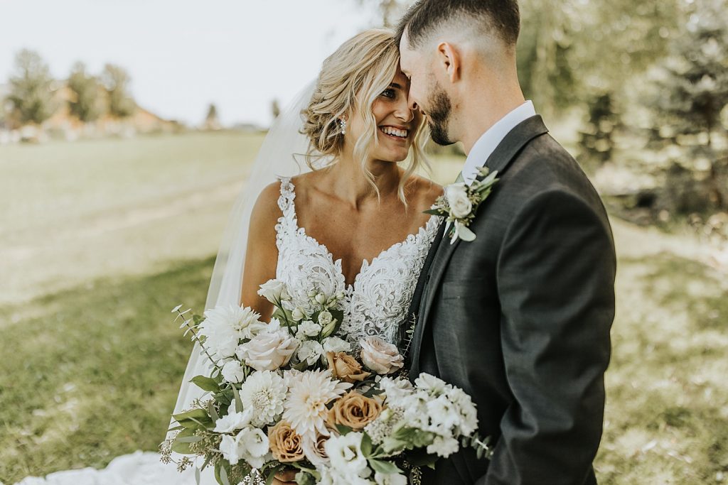Willowbrook Wedding with Intimate Touches | Burgh Brides | Oakwood Photo + Video