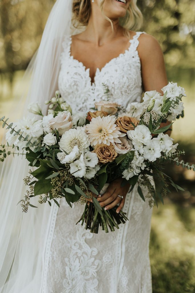 Willowbrook Wedding with Intimate Touches | Burgh Brides | Oakwood Photo + Video