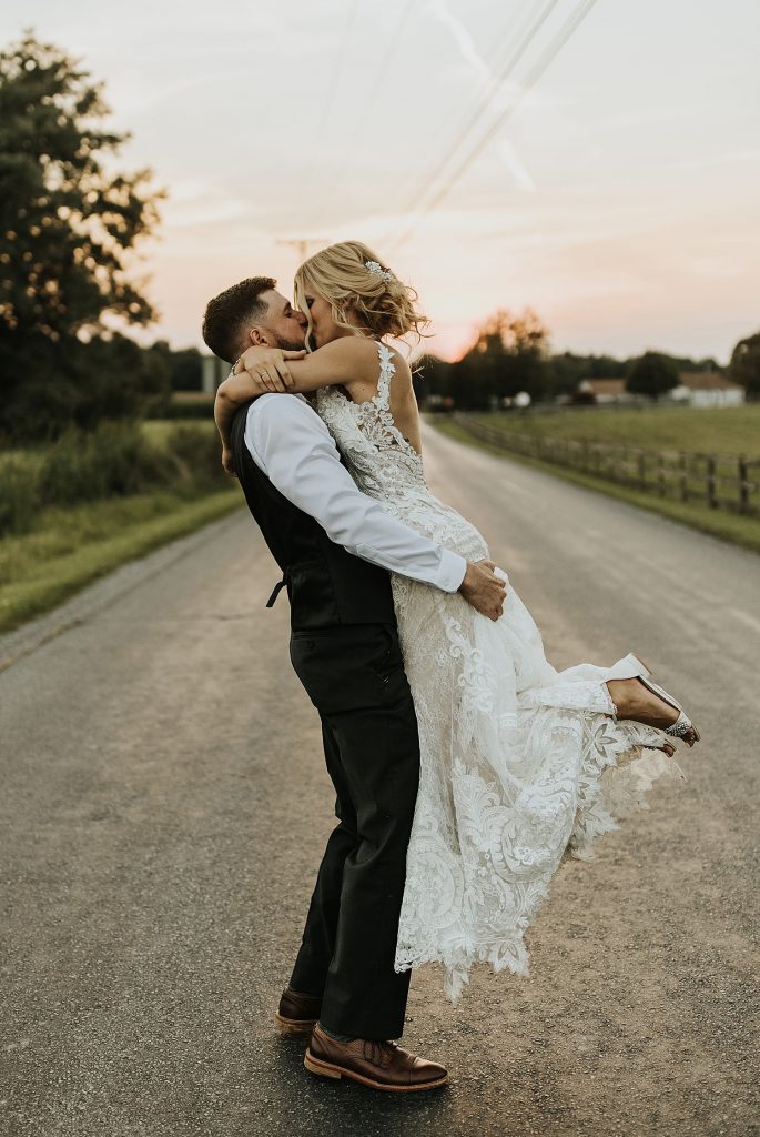 Willowbrook Wedding with Intimate Touches | Burgh Brides | Oakwood Photo + Video