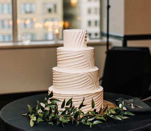 Moody & Chic Rivers Club Wedding. For more modern wedding ideas, visit burghbrides.com!