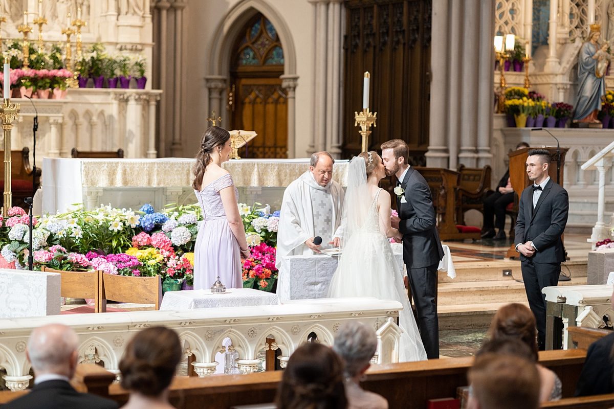 Garden Inspired Soldiers & Sailors Museum Wedding | Burgh Brides | Dana Lynn Photography
