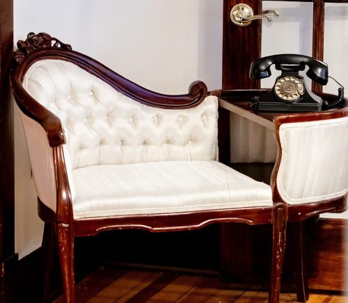 Clicksburgh Retro Rentals | Pittsburgh Wedding Rentals | Burgh Brides