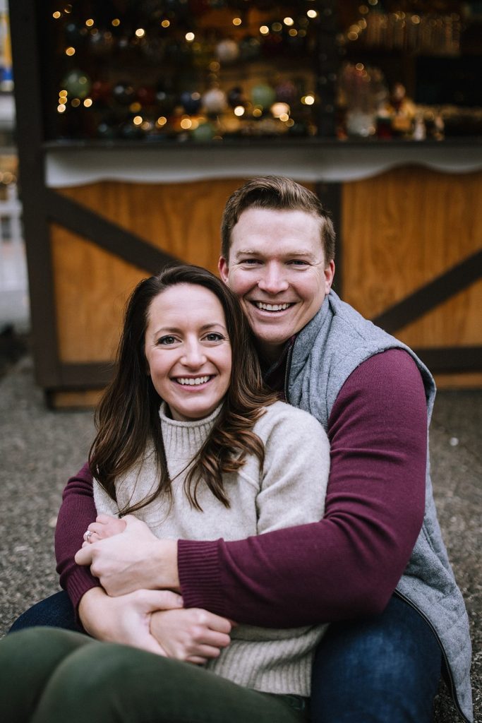 Christmasy Downtown Pittsburgh Engagement Session | Burgh Brides | Kaitlin Powell Photography