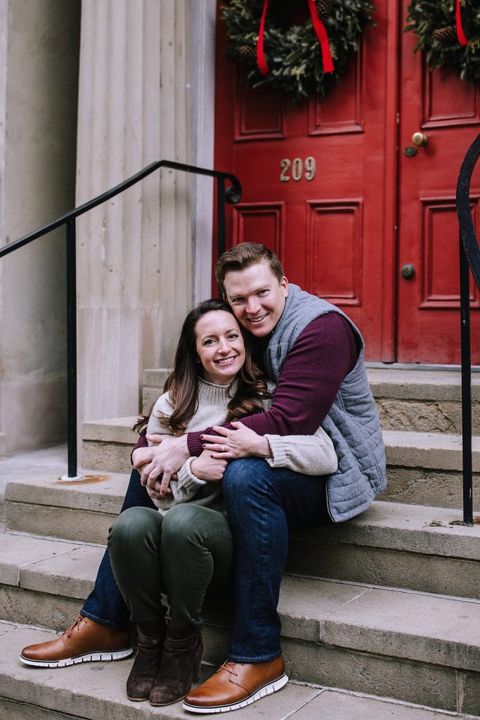 Christmasy Downtown Pittsburgh Engagement Session | Burgh Brides | Kaitlin Powell Photography