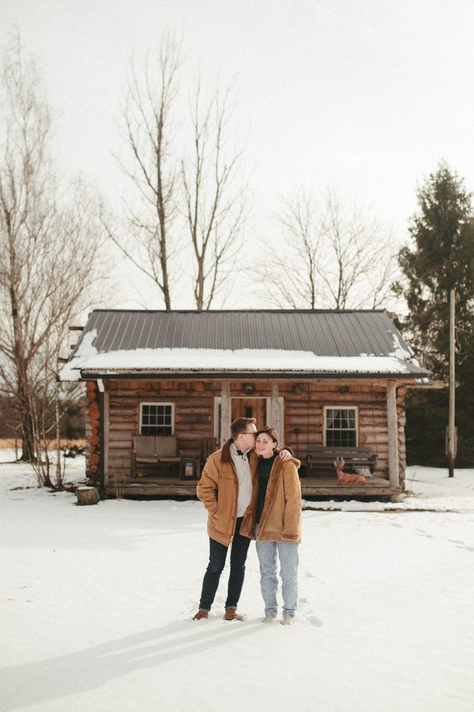 Cozy Cabin Engagement Session | Burgh Brides | Whitling Photography