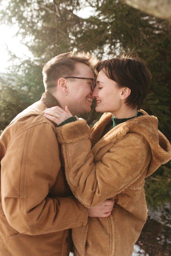Cozy Cabin Engagement Session | Burgh Brides | Whitling Photography