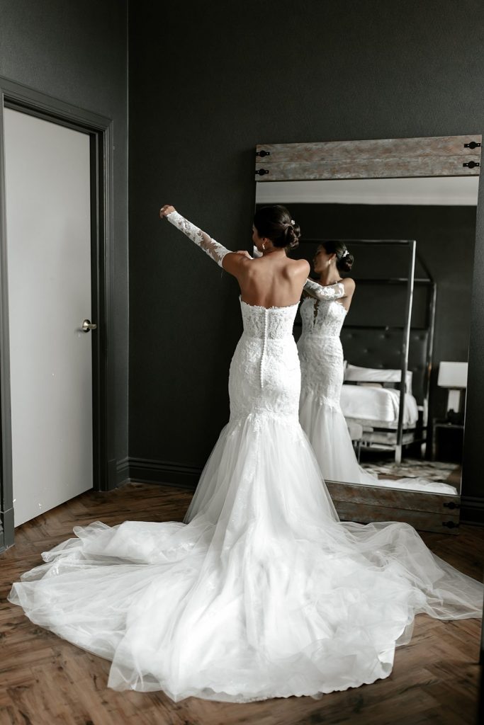 Emerald Green Wedding at The Renaissance | Burgh Brides Emerald Green Wedding at The Renaissance | Burgh Brides