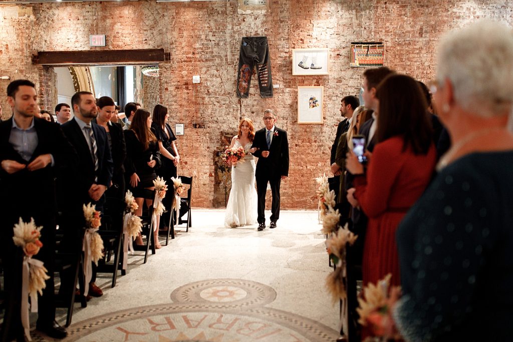 Laid Back Moody MuseumLab Wedding | Burgh Brides | Alexa Frankovitch Photography