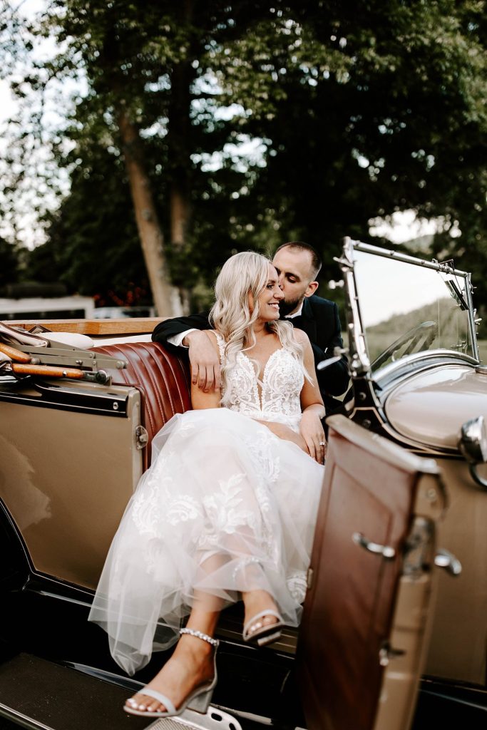 Vintage Modern Wedding at The Grand Estate | Burgh Brides | Rachel Wehan Photography