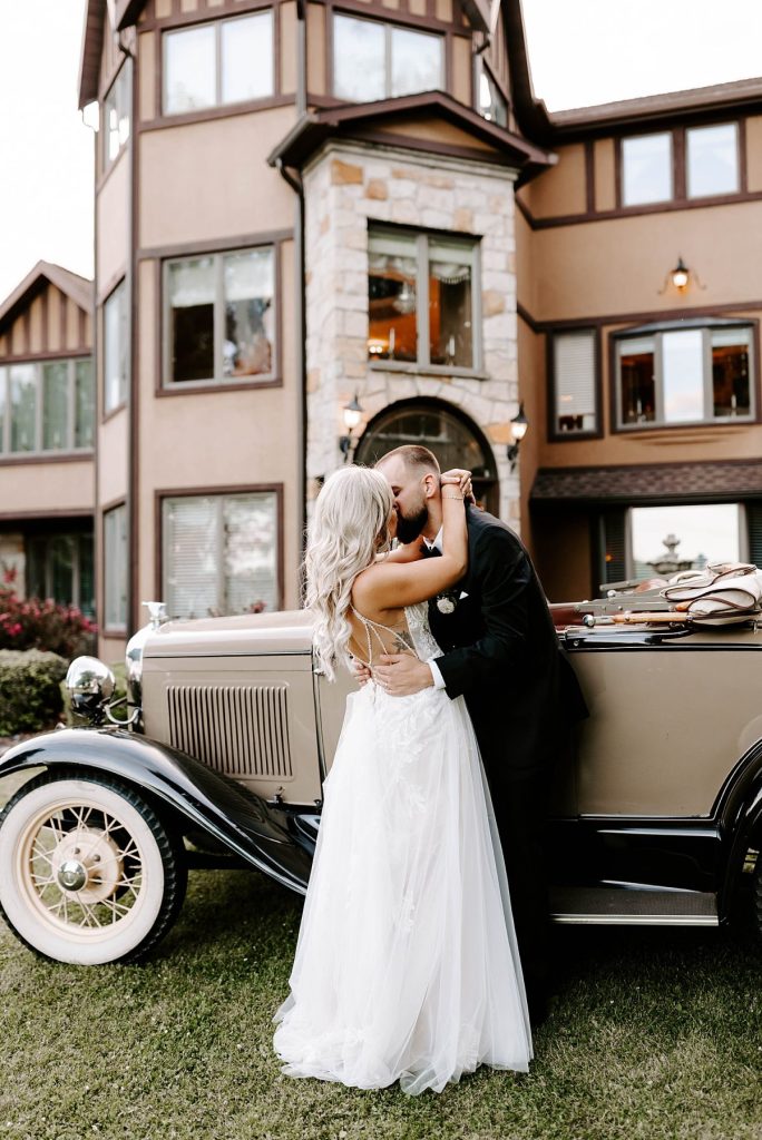 Vintage Modern Wedding at The Grand Estate | Burgh Brides | Rachel Wehan Photography