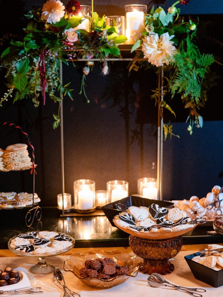 Art-Deco Inspired Wedding at Omni William Penn Hotel | Burgh Brides | Joey Kennedy Photography